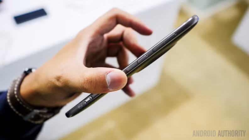 Như những gì mà trang công nghệ Theverge đánh giá phía trên, thì đây không phải là 1 chiếc smartphone hoàn toàn thất bại, nó vẫn có thiết kế đẹp, màn hình tốt, và trải nghiệm khá mượt mà.