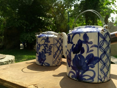 Đồ họa Mali-T860 MP2 tích hợp, RAM 3GB, bộ nhớ trong 32GB, khe cắm thẻ microSD, camera chính 21MP (cảm biến ISOCELL).