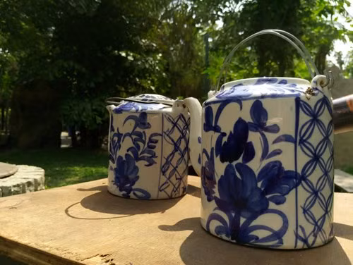 Đồ họa Mali-T860 MP2 tích hợp, RAM 3GB, bộ nhớ trong 32GB, khe cắm thẻ microSD, camera chính 21MP (cảm biến ISOCELL).