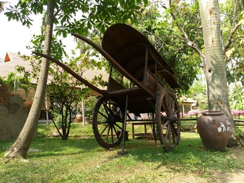 Ẩn sau thiết kế nguyên khối của PRIME X Max là màn hình IPS 5,5 inch Full HD, bộ xử lý MediaTek Helio P10...