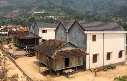 Ky la nhung ngoi lang xay biet thu de... ngam o Quang Ngai-Hinh-5