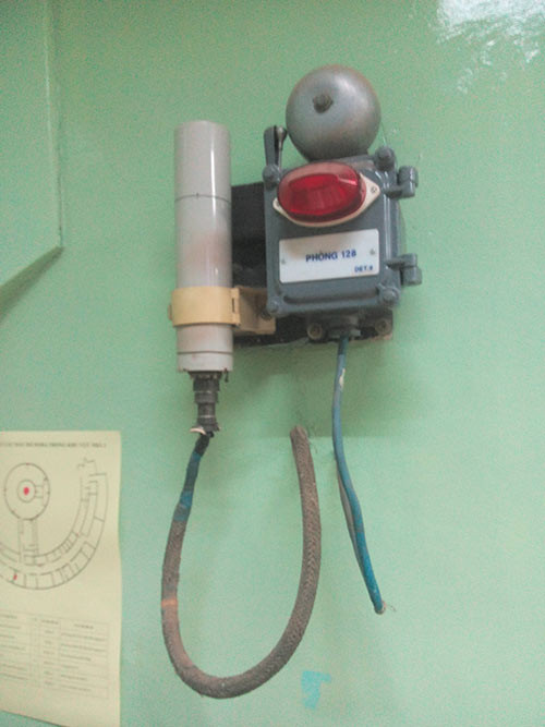 Và hệ thống chuông báo tự động.