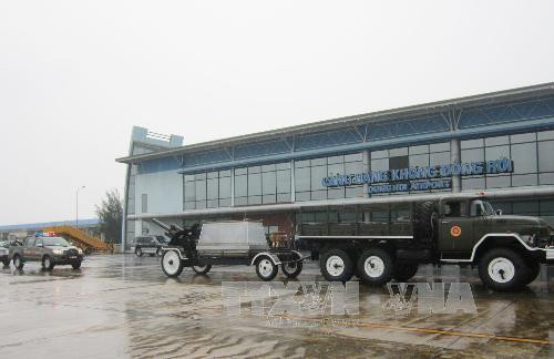 Linh xa đợi sẵn đại tướng ở sân bay Đồng Hới