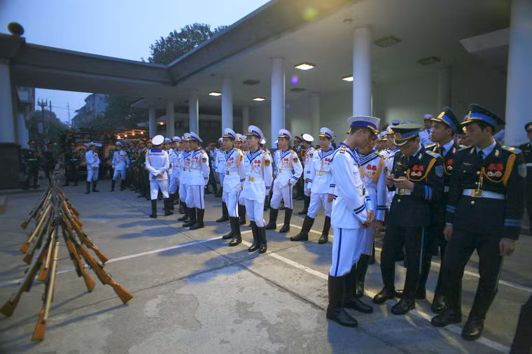 Đội danh dự, quân nhạc... chuẩn bị xong