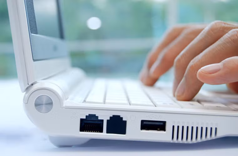 Thông tin thu được cũng phủ nhận mối lo sử dụng máy tính xách tay có khả năng gây ung thư tinh hoàn. Thực chất, đây chỉ là nỗi lo không đáng có bởi dù đã thực hiện nhiều nghiên cứu quy mô nhưng giới khoa học không tìm được bất kỳ bằng chứng thuyết phục nào.