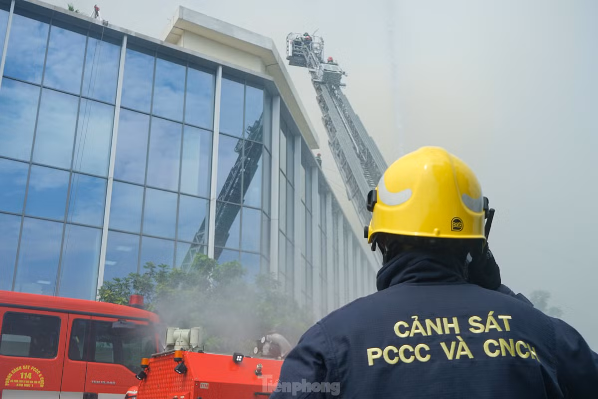 Đồng thời nâng cao khả năng sẵn sàng phối hợp giữa CATPHCM với các lực lượng khác trên địa bàn thành phố trong việc xử lý các tình huống cháy, nổ lớn, phức tạp cần huy động nhiều lực lượng, phương tiện tham gia.