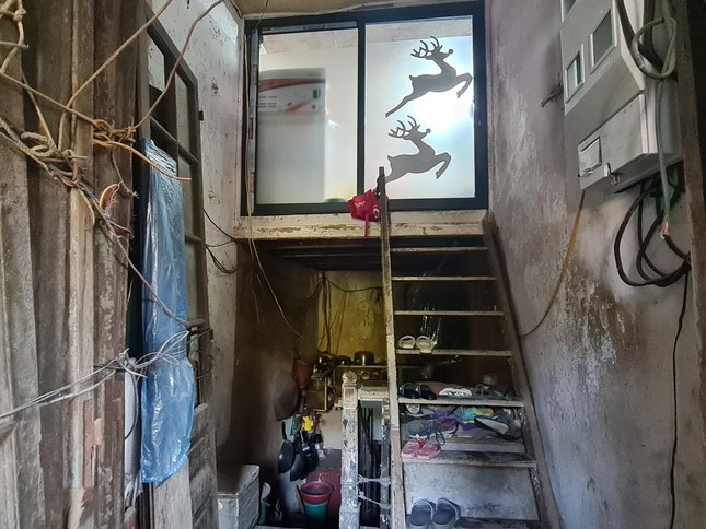 Do nhân khẩu tăng qua thời gian, nên mỗi góc trống lại được cơi nới, biến thành phòng ở