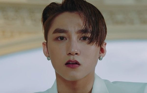 Sao nam Vbiz trang điểm quá đà: Trấn Thành lấn át cả bà xã - Hình 5 Sao nam Vbiz trang diem qua da: Tran Thanh lan at ca ba xa-Hinh-5