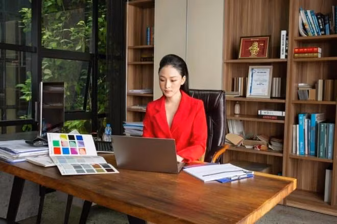 Hoa hau Truong Ho Phuong Nga: 'Toi khong co ai theo duoi'-Hinh-3