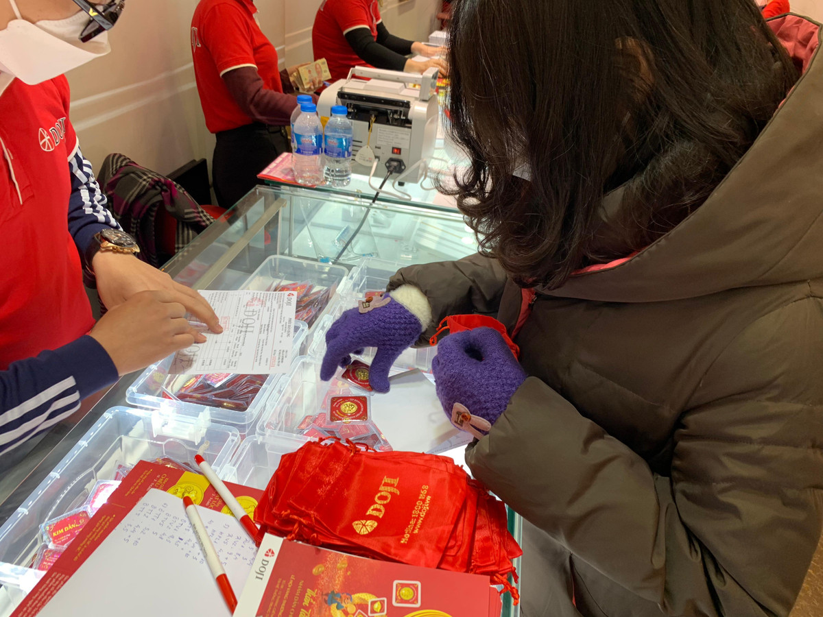 Giá vàng hôm nay 9/6: Nỗi lo suy thoái, vàng biến động mạnh Gia vang hom nay 9/6: Noi lo suy thoai, vang bien dong manh