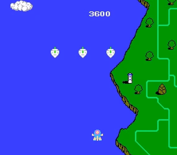 "Bắn chuông" hay "TwinBee" được hãng Konami cho ra mắt năm 1985. Trò này được gọi là "bắn chuông" vì người chơi sẽ phải bắn đám mây để những chiếc chuông rơi ra và "ăn" lấy điểm. Có thể "nuôi" chuông cho đến khi đổi màu để nâng cấp súng ống, áo giáp hay tăng tốc độ bay...