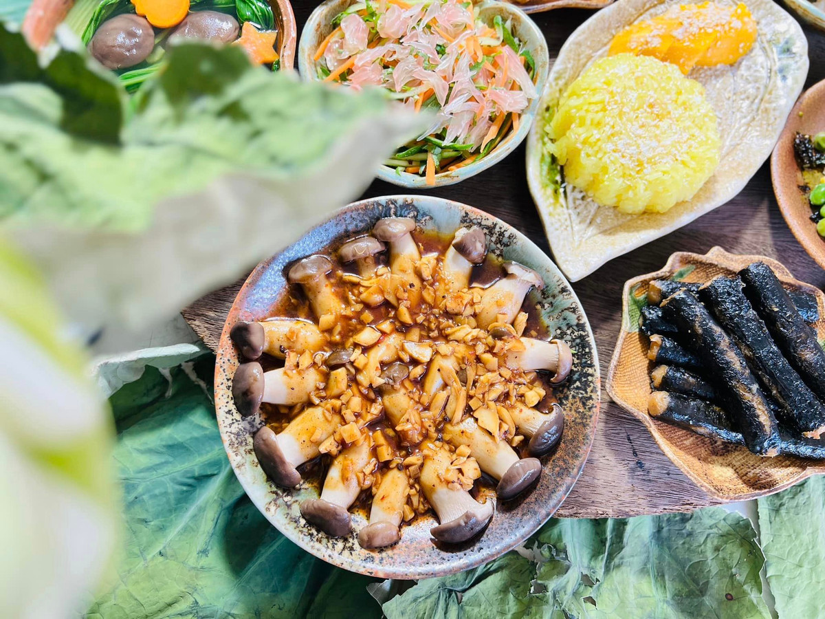 Goi y mam co chay cung Ram thang 7 tuom tat, cau binh an-Hinh-4