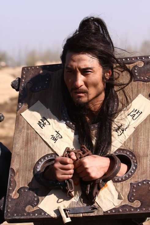 Trận đánh kinh điển nhất của Lâm Xung: Tay đeo gông hạ cao thủ - Hình 2 Tran danh kinh dien nhat cua Lam Xung: Tay deo gong ha cao thu-Hinh-2