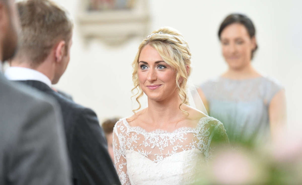 Tháng 9/2016, Jason và Laura đã tiến hành hôn lễ riêng tư ở Cheshire (Anh). Ngày sau lễ cưới, Jason thông báo với mọi người qua dòng tweet: "Chào buổi sáng quý cô Kenny" cùng ảnh Laura nằm trên giường. Nữ VĐV cũng đăng ảnh cưới trên Instagram, kèm dòng caption: "Tôi đã có khoảng thời gian tuyệt nhất trong đời. Thật vui khi được gọi Jason là chồng". Ảnh: Joe Gardner.