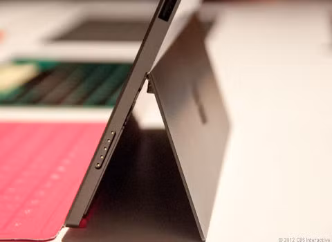 Giám đốc điều hành Nvidia: Chúng tôi đang chế tạo Surface 2. Giám đốc điều hành của công ty Nvidia, công ty sản xuất bộ vi xử lý cho máy tính xách tay, Jen-Hsun Huang cho biết họ đang phối hợp với Microsoft để chắc chắn tạo ra thành công lớn cho sản phẩm thế hệ thứ 2 của Surface.