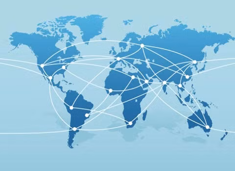 Zuckerberg định “kết nối” thế giới. Mark Zuckerberg đã thành lập ra một nhóm các công ty công nghệ, với mục đích mang Internet giá rẻ tới toàn thế giới. Theo người đứng đầu mạng xã hội lớn nhất thế giới này, họ đã kết hợp với Ericsson, Nokia, Samsung để thành lập hội Internet.org, với mục đích mang Internet tới 5 tỉ người chưa có cơ hội tiếp cận nó