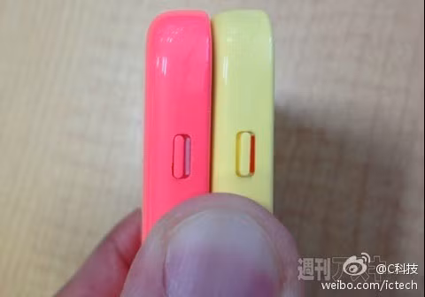 iPhone 5C có màu mới. Tờ Washington Post cho biết iPhone 5C là sự thay thế cho iPhone 5 nên thiết kế trong của nó hoàn toàn không có gì thay đổi, chỉ khác là có vỏ là sợi thủy tinh. Làm thế này Apple có thể vẫn giữ được ưu thế công nghệ, trong khi lại có thể giảm giá thành điện thoại xuống tầm trung.