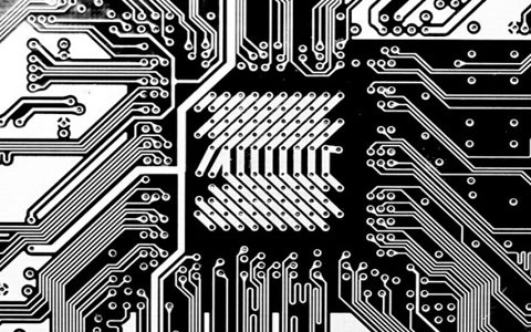 Chính phủ “xử lý” hacker định bán đường dẫn vào siêu máy tính cho FBI. Hacker Andrew James Miller, một hacker đến từ Pennsylvania đã bị bắt sau khi cố tình bán đường dẫn tới siêu máy tính đặt tại Trung tâm máy tính khoa học nghiên cứu năng lượng quốc gia cho FBI.