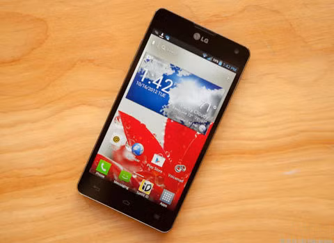 LG đang chuẩn bị cho ra mắt máy tính bảng 8.3 inch. Theo trang blog TechBlog, LG đang chuẩn bị cho ra mắt máy tính bảng có tên G Pad, với màn hình 8,3 inch, độ phân giải 1920x1200 px, được trang bị bộ vi xử lý lõi tứ, RAM 2Gb. Chiếc máy tính bảng này có thể sẽ ra mắt trong triển lãm thương mại Berlin 2013.