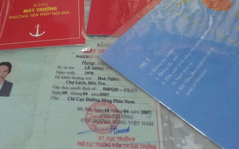 Bằng cấp, chứng nhận giả xuất xứ từ lò của Luật và Thịnh.