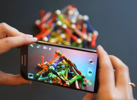 Samsung Galaxy S5 được trang bị camera 16 Mp. Một nguồn tin cho biết thế hệ điện thoại tiếp theo của Samsung sẽ được trang bị camera 16 Mp với chế độ ổn định hình ảnh.