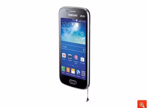 Xem tivi trên điện thoại Samsung Galaxy S II TV. Chiếc điện thoại này không có gì liên quan tới bom tấn trước đó của công ty. Nó có một đầu thu TV kỹ thuật số cùng hệ thống antenna có thể kéo ra. Nó cho phép bạn xem tivi trực tiếp. Điện thoại có màn hình 4 inch, độ phân giải 800x480 p, lõi đôi 1GHz, camera sau 5Mp, dung lượng 4 Gb, có card microSD, pin 1500 mAH, chạy trên hệ điều hành Android 4.2.2.