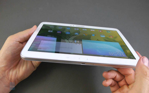 Samsung Galaxy Tab 3 10.1 inch. Đây là một máy tính bảng khá lạ lùng của Samsung khi nó vẫn chạy hệ điều hành Android 4.2 Jelly Bean, sở hữu bộ vi xử lý lõi đôi Intel Atom. Dù vậy, nó vẫn lọt vào danh sách này, bởi nó chỉ mỏng 7,95 mm.