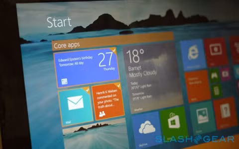 Windows 8.1 ra mắt vào giữa tháng 10. Thông tin phiên bản cập nhật của hệ điều hành Windows 8 sẽ được ra mắt vào giữa tháng 10 đã được Microsoft khẳng định. Theo đó, sự kiện này sẽ diễn ra nửa đêm ngày 18/10 tại New Zealand. Phiên bản này có thêm bản hướng dẫn cho người dùng lần đầu, Start Button đã quay trở lại nhưng không mang những chức năng như trước.