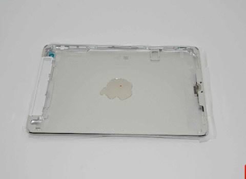 Lộ vỏ bọc nhôm Apple iPad mini 2. Chiếc iPad mini thế hệ thứ 2 của Apple không có nhiều đổi mới so với thế hệ trước. Nếu tiếp tục không có sự thay đổi, chiếc iPad mini của Apple sẽ khó mà có tính cạnh tranh.
