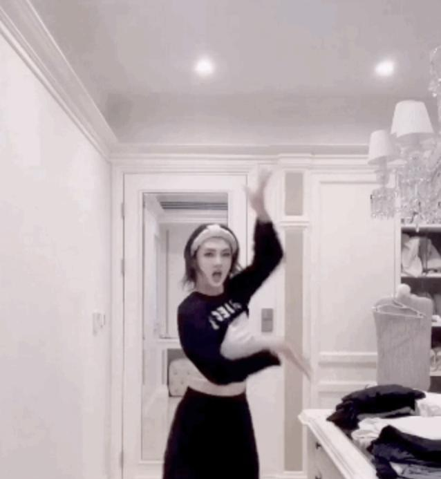 Tieu thu nha CEO Huawei xinh dep gioi giang-Hinh-8