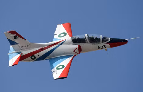 Máy bay huấn luyện K-8 đang tiếp tục gặt hái thêm nhiều thành công.