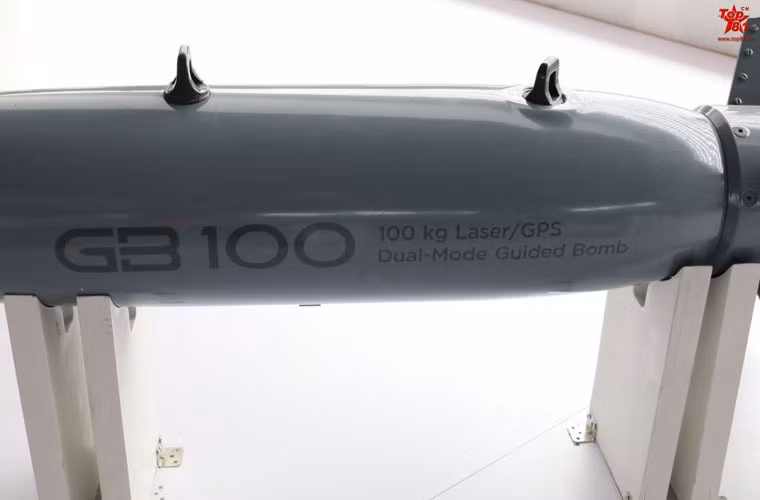 Bom dẫn đường 2 chế độ laser và GPS loại 100kg.