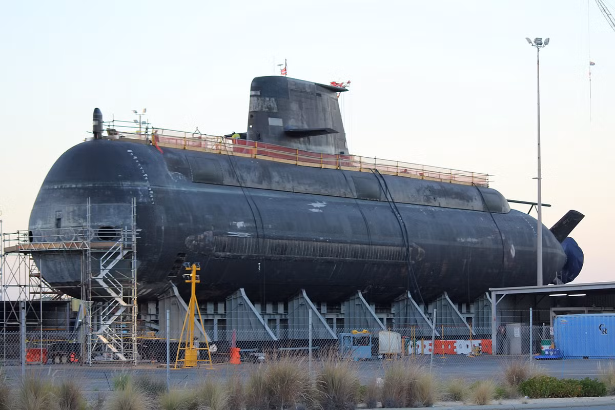 Hải quân Australia đang phải đau đầu tìm ứng cử viên thay thế cho mẫu tàu ngầm diesel điện lớp Collins sắp chính thức nghỉ hưu.