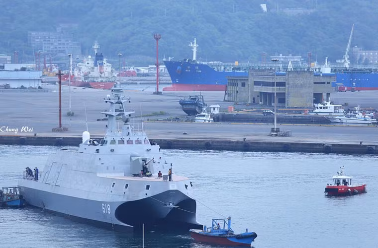 Hùng Phong III được đánh giá là loại tên lửa chống hạm mạnh nhất của Đài Loan. Loại tên lửa này là nỗ lực của Đài Bắc nhằm thu hẹp cán cân quân sự trên eo biển Đài Loan.