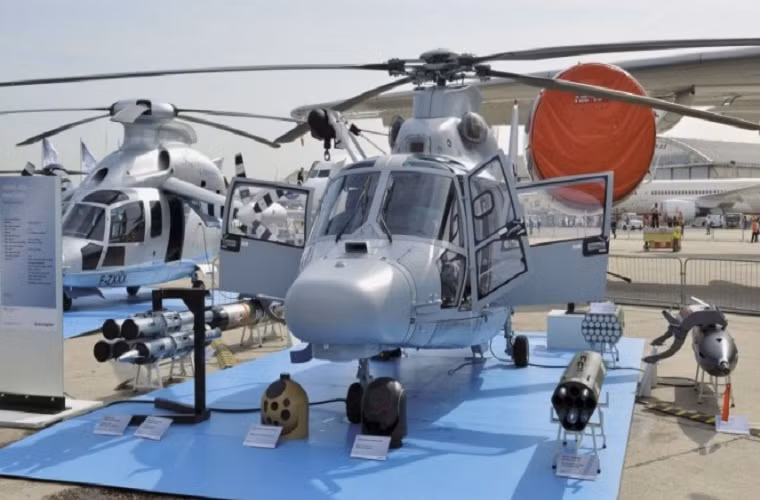 Hãng hàng không Airbus của Châu Âu cũng giới thiệu mẫu trực thăng hải quân AS565 Panther tại IndoDefence 2014 lần này.