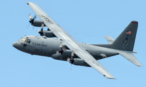 Máy bay vận tải C-130H.