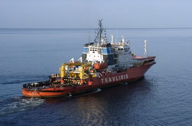 Tàu cứu hộ Fotiy Krylov là mẫu tàu cứu hộ lớn nhất của Hải quân Nga, nó được trang bị 4 động cơ Wartsila có công suất 24.480 mã lực có tốc độ di chuyển tối đa 19,5 hải lý/ giờ. Tàu Fotiy Krylov có lượng giãn nước tối đa gần 7.500 tấn với thủy đoàn hơn 60 người.