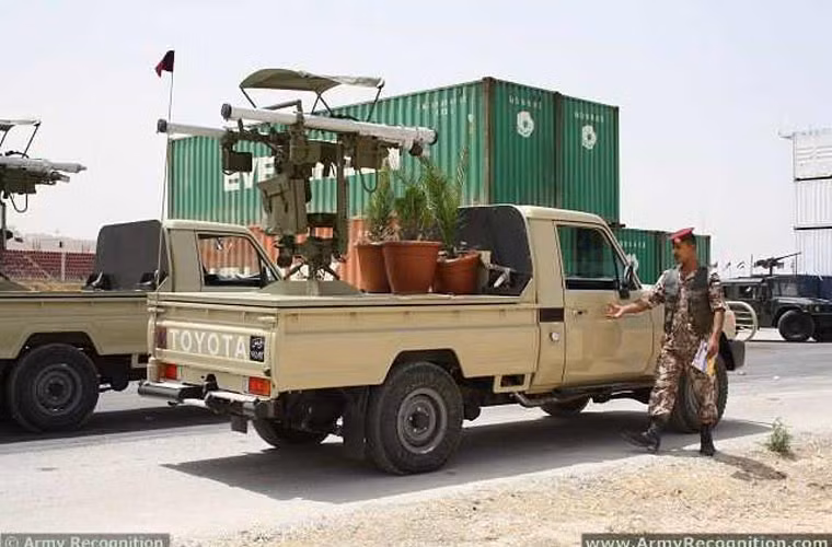 Mặc dù, Dzhighit được đánh giá rất cao về hiệu suất tác chiến và khả năng cơ động. Tuy nhiên, loại vũ khí này rất dễ rơi vào tay phiến quân Nhà nước Hồi giáo cực đoan IS. Lúc đó, nó sẽ trở nên nguy hiểm hơn đối với các chiến dịch không kích của quân đội Iraq hay liên minh do Mỹ cầm đầu.