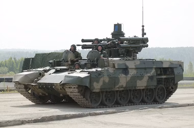 BMPT Teminator (Kẻ hủy diệt) là mẫu phương tiện chiến đấu bọc thép (AFV) hiện đại nhất của Quân đội Nga hiện nay, được thiết kế với nhiệm vụ chính là bảo vệ và hổ trợ hỏa lực cho các biên đội xe tăng chiến đấu chủ lực trên chiến trường. Một điểm đặc biệt nữa là nó được phát triển dựa trên khung gầm của mẫu xe tăng T-72.