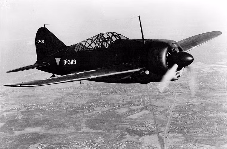Brewster F2A Buffalo: là một loại máy bay tiêm kích được Quân đội Mỹ sử dụng trong Chiến tranh Thế giới thứ 2 với số lượng sản xuất hơn 500 chiếc. Nó còn một trong mẫu máy bay tiêm kích đầu tiên được sửa đổi để có thể trang bị trên các tàu sân bay của Hải quân Mỹ.