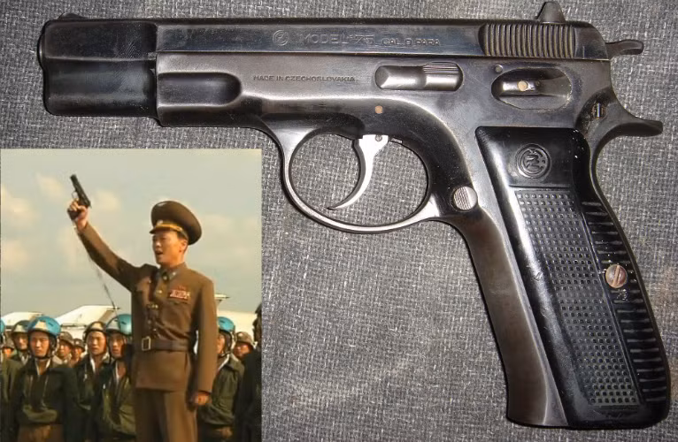 Một loại súng đáng chú ý của Triều Tiên là Baekdusan được sản xuất dựa trên dòng súng ngắn nổi danh CZ-75 của Tiệp Khắc. Beakdusan có ba phiên bản, bản chuẩn được copy hoàn toàn CZ-75: dài 206 mm, nòng dài 120 mm, nặng 1,12 kg, đạn 9x19 mm, hộp tiếp đạn 15 viên.