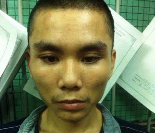 Nghi can Nguyễn Anh Tín vừa bị bắt giữ sau vài giờ gây án.