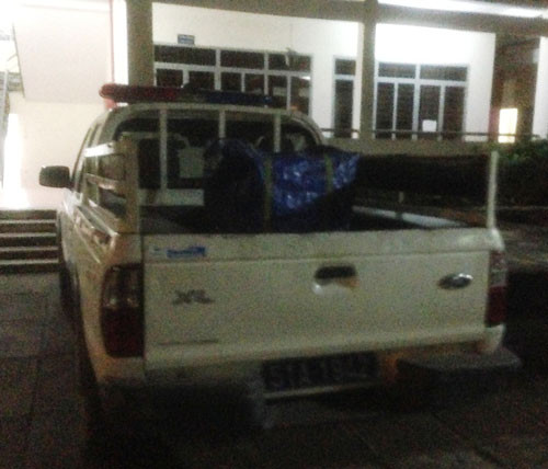 Chiếc két sắt đang được công an phường Long Trường tạm giữ để giao công an quận 9 làm rõ trước khi trao trả.