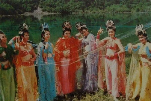 'Tay du ky 1986' lua khan gia o tap phim ve 7 nhen tinh nhu the nao?-Hinh-2