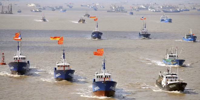 Philippines to hang tram tau ca TQ giam sat Bien Dong