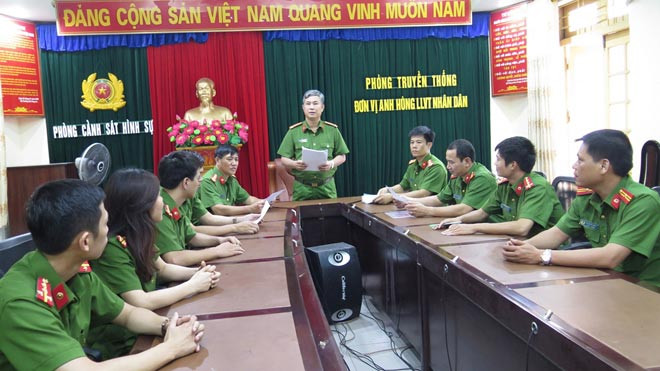 Dai ta ke chuyen dep loan giang ho dat Cang va cuoc doi dau anh Dung Ha