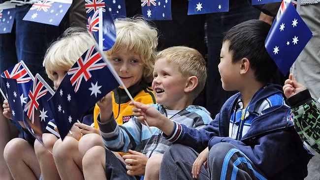 Bên cạnh ngày Thiếu nhi Thế giới 20/11, Australia còn tổ chức Tuần lễ Thiếu nhi, là tuần lễ thứ tư của tháng 10 (trọng tâm vào ngày thứ bảy) với các chương trình chăm sóc trẻ em. Ảnh: Pinterest.