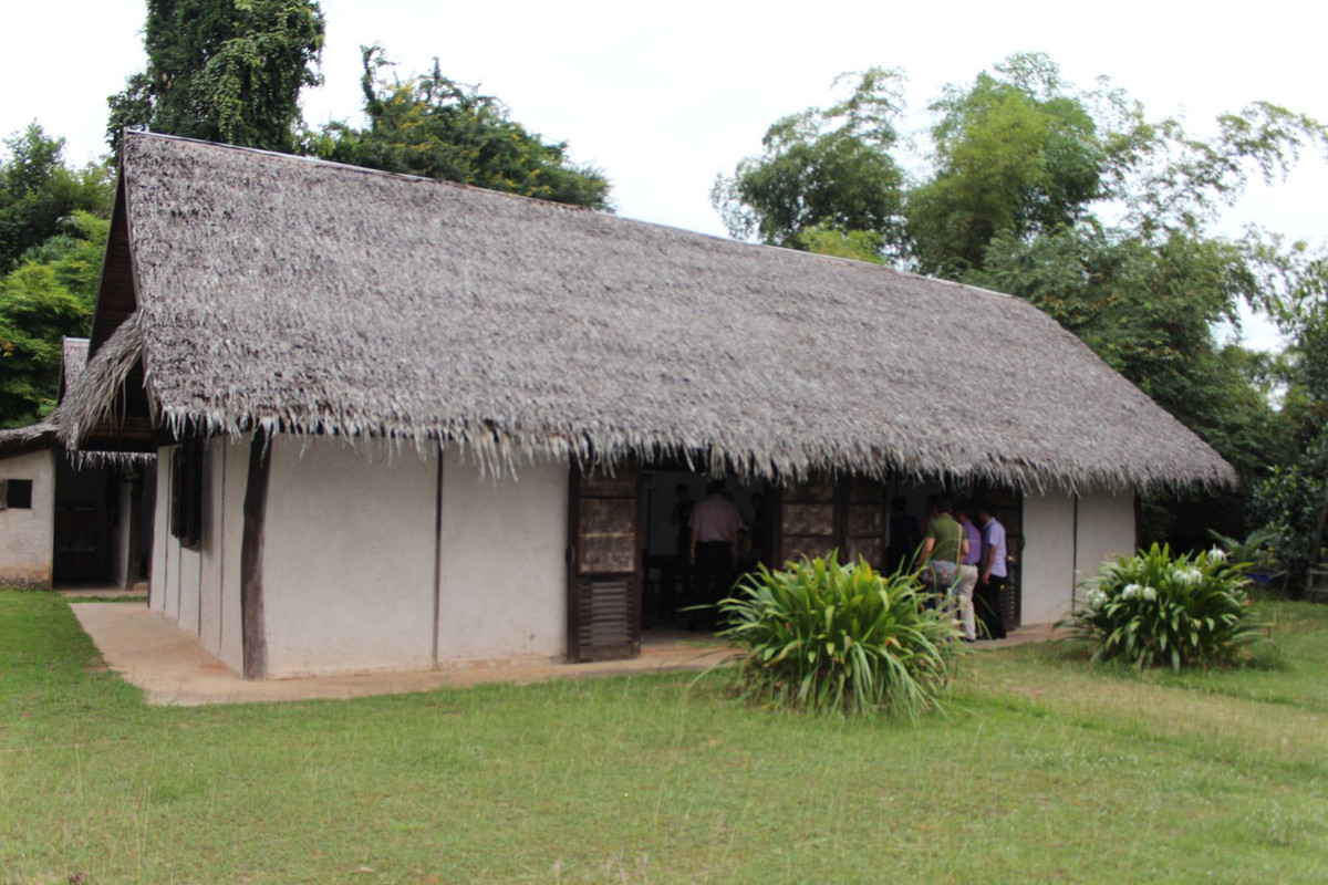 5. Mùa thu 1928, Bác Hồ đến Xiêm La (Thái Lan), cải trang là một nhà sư với bí danh Thầu Chín để tuyên truyền và huấn luyện cho Việt kiều. Người đã sống một thời gian tại một ngôi nhà thuộc làng Noọng Ôn (xã Xiêng Phin, huyện Mương, tỉnh Udonthani) trước khi đến các địa phương khác để hoạt động cách mạng. Ảnh: Baodulich.net.vn.