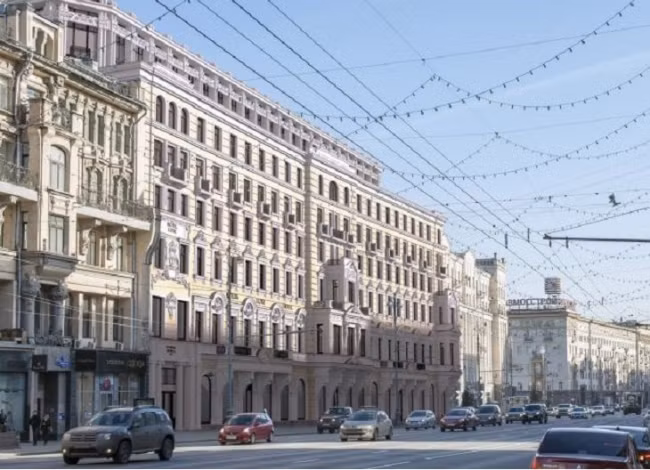 Trong giai đoạn này, Người đã viết hàng loạt tác phẩm chính trị, tư tưởng, báo chí, chính luận, được truyền bá rộng rãi ở Liên Xô, Pháp và châu Á, trong đó có tác phẩm nổi tiếng Bản án chế độ Thực dân Pháp. Ảnh: Tsar Events.