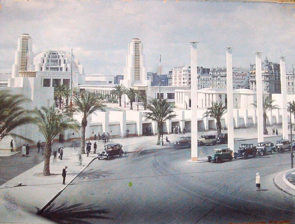 Khu trung tâm thông tin của Triển lãm Hội chợ Quốc tế Thuộc địa ở Paris năm 1931. Các công trình của triển lãm này được xây dựng trên diện tích khoảng 110ha.